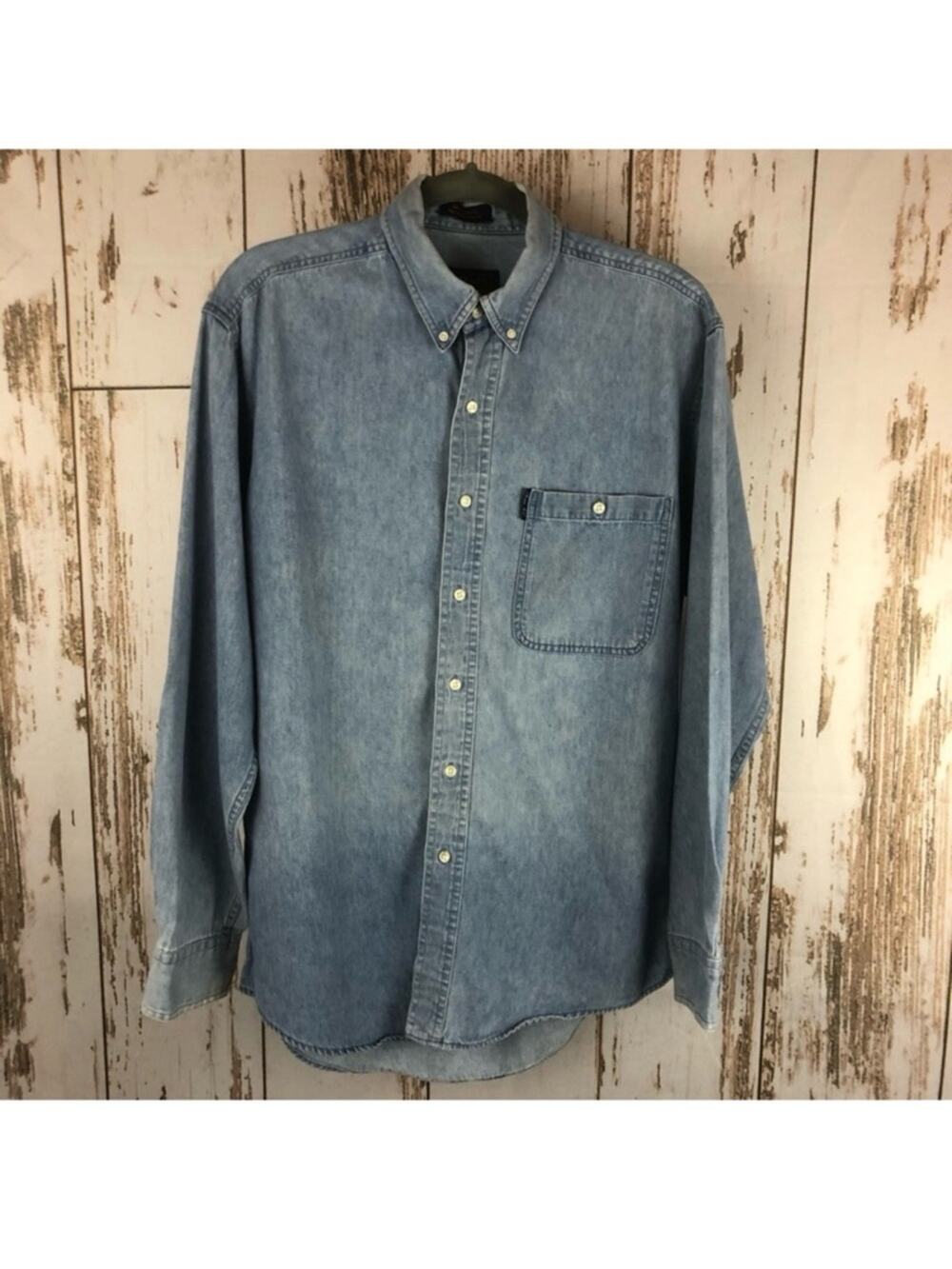 Chaps by Ralph Lauren, Size 15.5-34/35. In excellent condition!